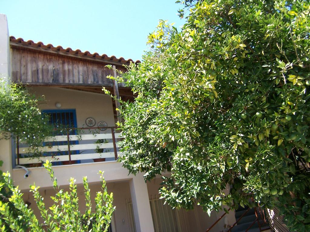 Maria'S Haus In Artemida Daire Dış mekan fotoğraf